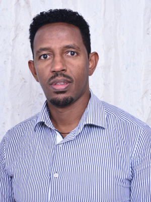 Alemayehu headshot