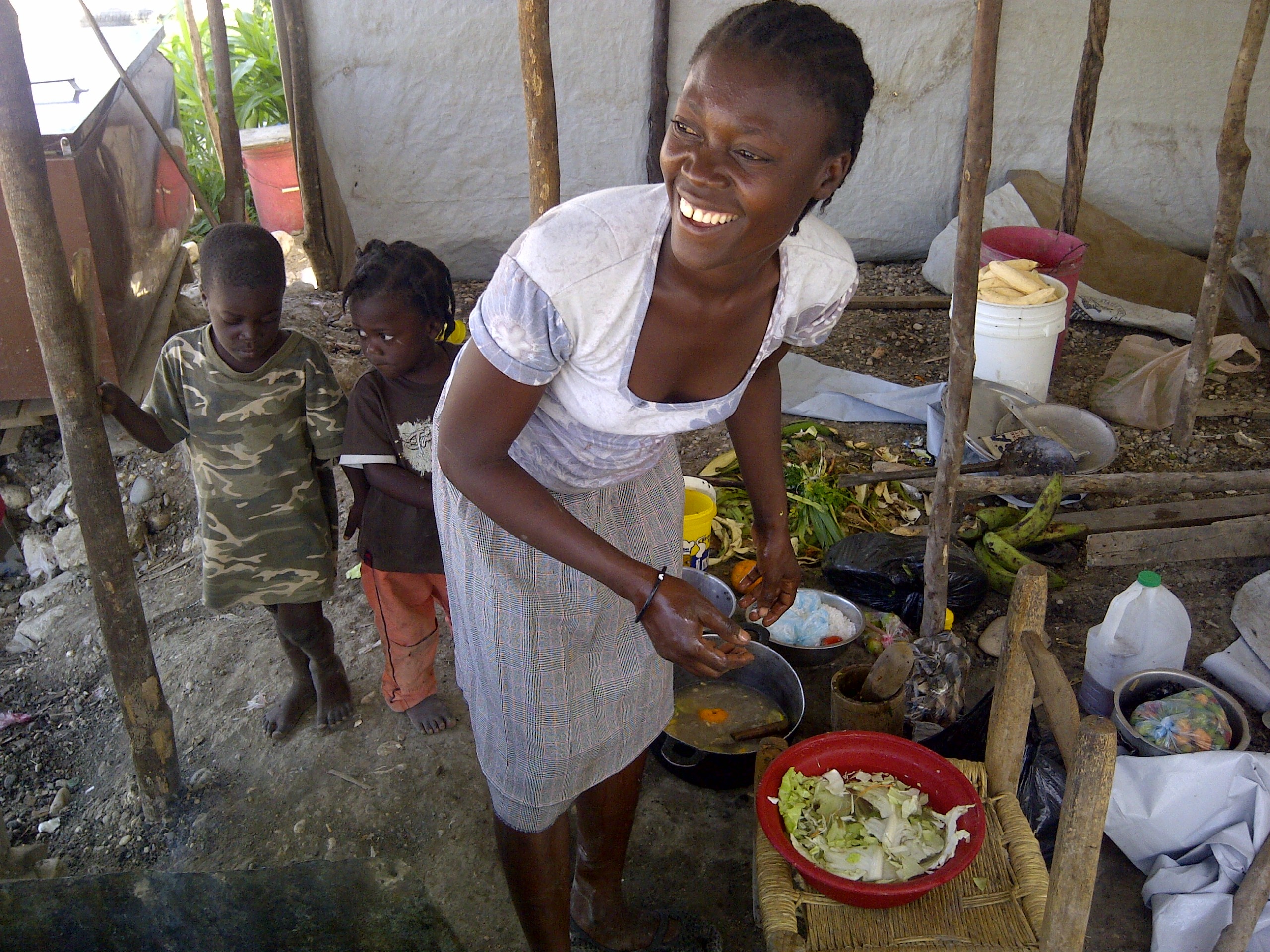 Woman with child in Port-au-prince