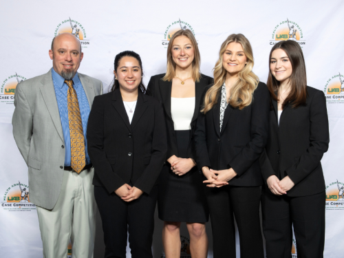 David Washburn poses with the winners.
